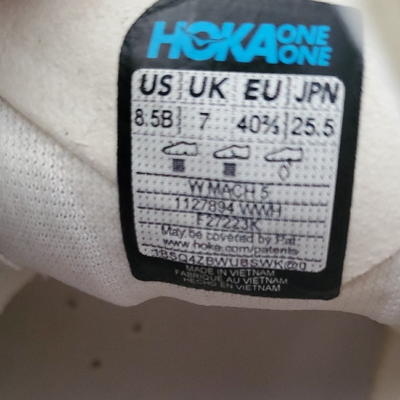 Hoka One One Mach5 Cream Athletic Shoes Lightweight Breathable Cushioned Sz 8.5B - Picture 9 of 10